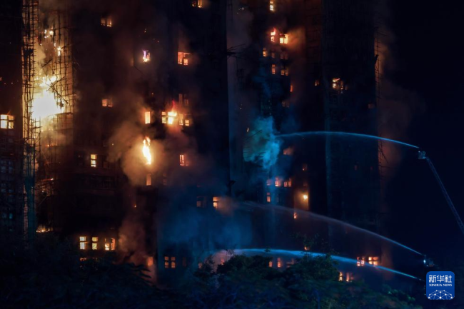 香港大埔五级火灾有印尼女佣失联 救援仍在进行中