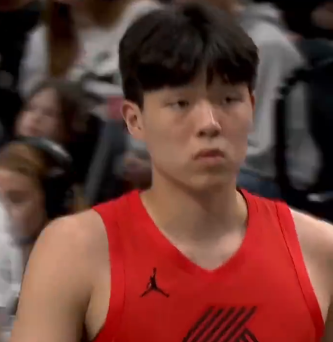 杨瀚森NBA杯赛最后一分钟登场1中0 开拓者无缘淘汰赛奖金