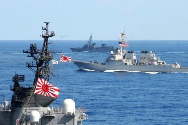 日本“撐傘架槍” 解放軍有底氣 三大殺器震懾日本