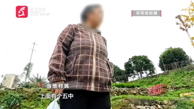 遵義湘江河漂浮糞水臭氣熏天 污水管網(wǎng)問題引關(guān)注