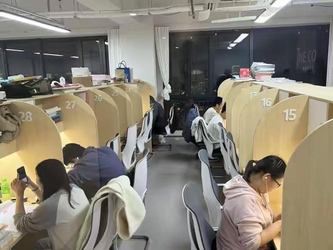 考完国考一周再考省考 编制梦驱使