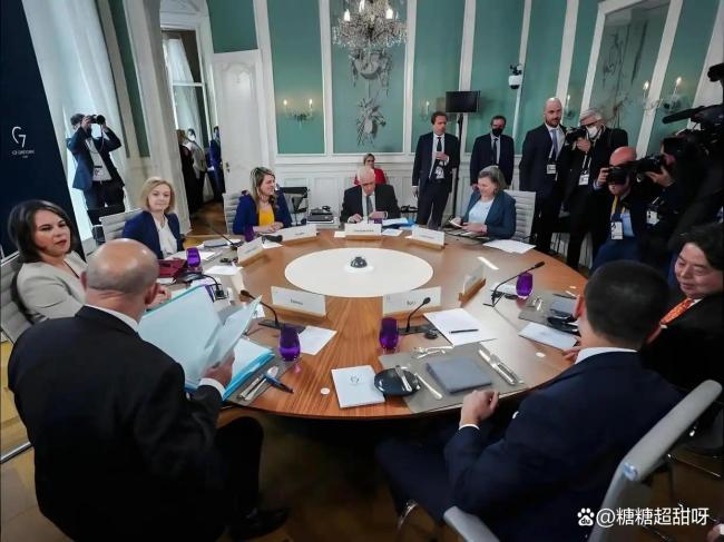 評論員:歐洲早已陷入兩難困局 金融信譽(yù)與戰(zhàn)場支援的抉擇