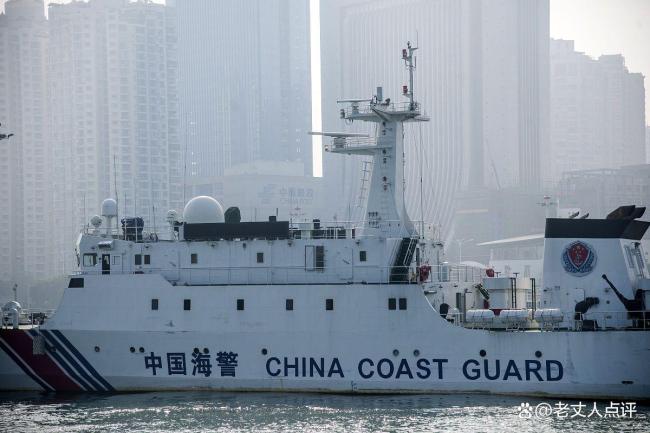 日本船只扰乱垂纶岛领海，中国多门舰炮就位，不走就随时开火