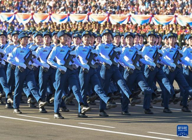 老挝举行国庆50周年庆祝活动