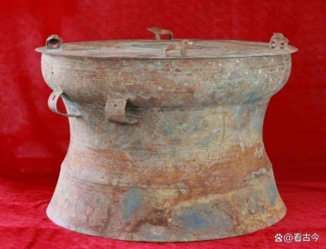 村民挖出千年銅鼓 竹林里的意外發(fā)現(xiàn)