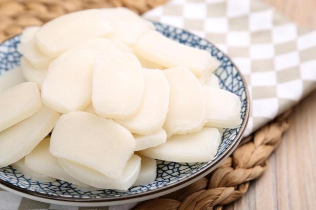 脫皮年糕爆火，但勸你少吃！“胖過”米飯，還是隱形“血糖炸彈” 美味背后的健康隱患