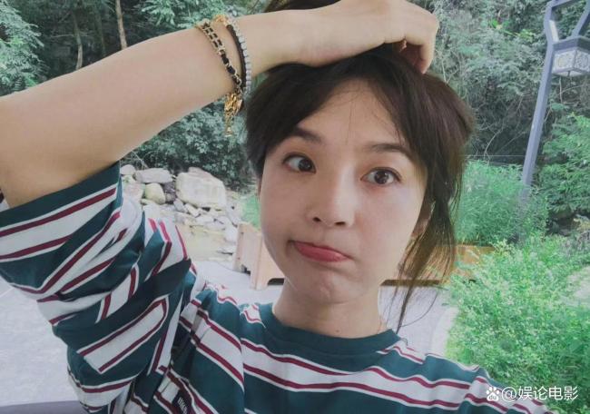 张佳宁疑有新恋情 路边与男子对峙