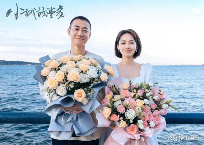 张佳宁疑有新恋情 路边与男子对峙 情感纠葛再起波澜