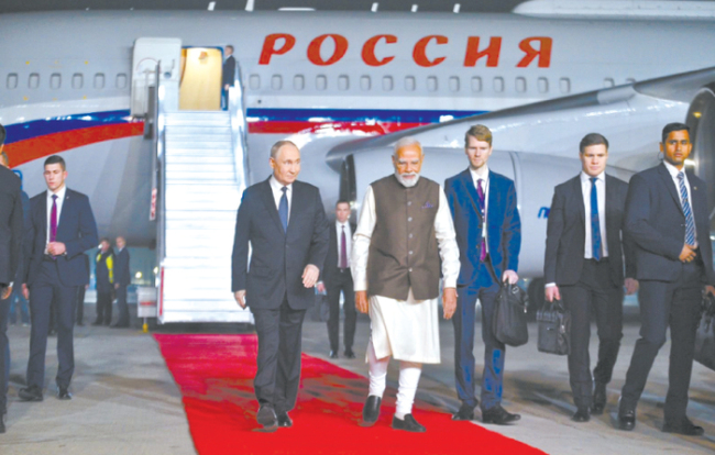 印度总统为普京举行国宴 强化特殊战略伙伴关系