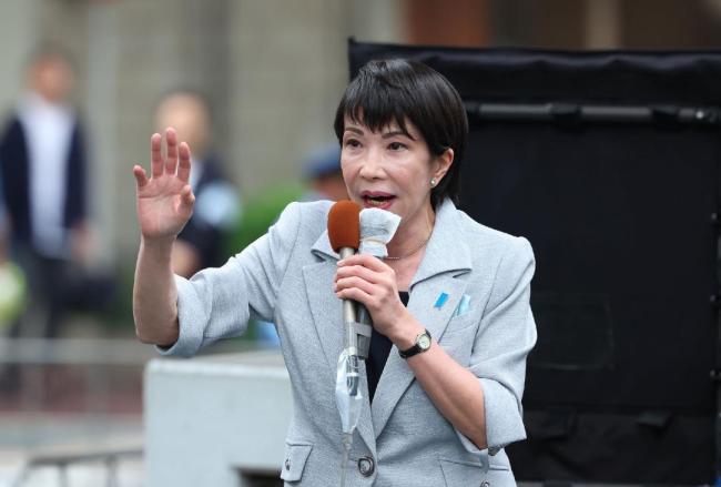 特朗普警告高市早苗别插手台海 通话细节曝光引发关注