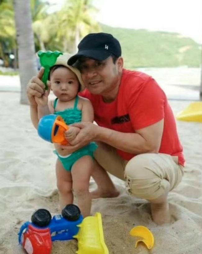 小酒窝尖叫之夜合影的明星 一线大牌齐亮相