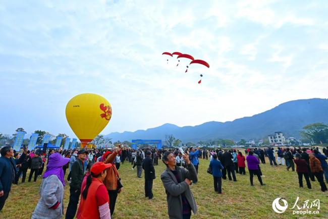 江西贛州南康區(qū)：發(fā)展低空經(jīng)濟 助熱鄉(xiāng)村旅游