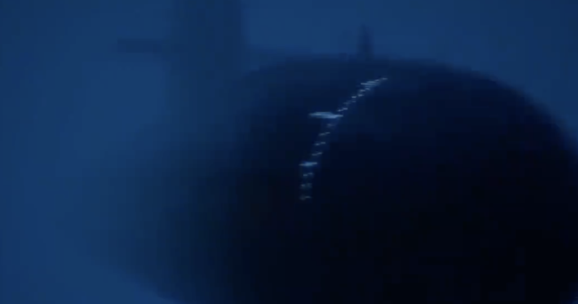 咱家的潜艇太霸气了