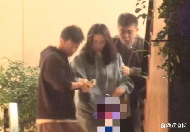 马苏疑新恋情曝光 李泓良贴心护送