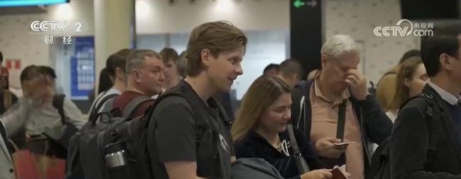 從“稅"數(shù)據(jù)透視我國(guó)經(jīng)濟(jì)穩(wěn)中向好 制造業(yè)轉(zhuǎn)型加速