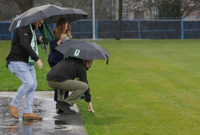 媒體參觀美加墨世界杯溫哥華主訓練場 球場草坪引關注