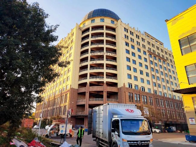 政府被“騙”，9500萬去哪了？