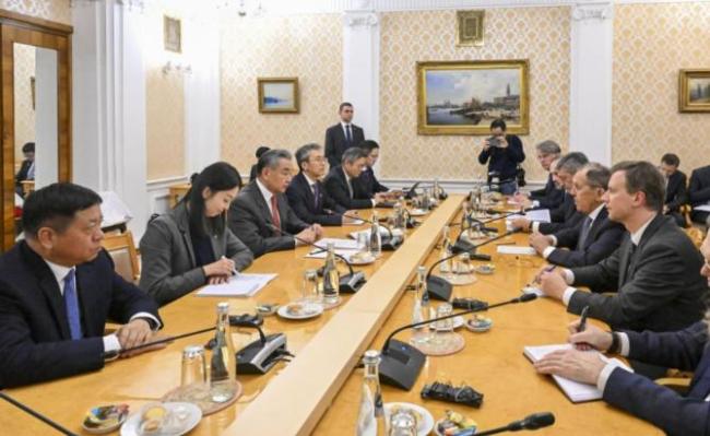 中俄9架军机出动,海空“三向合围”琉球,日本:特朗普还不说?