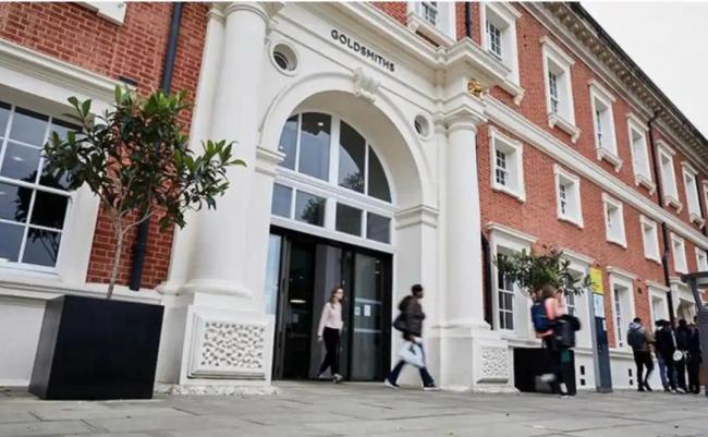 中國女留學(xué)生王哲遇害 美男友謀殺罪成