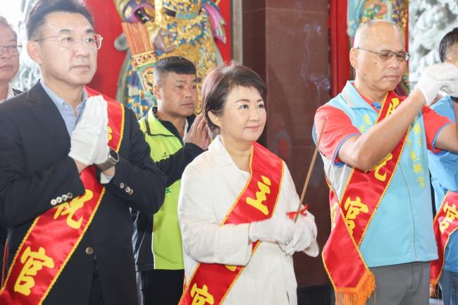 2026年臺(tái)中市長(zhǎng)誰接班？盧秀燕攜江啟臣拜廟，拉抬意味濃厚