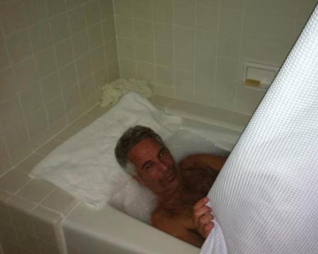 愛潑斯坦95000份影像資料部分曝光 名流合影引關(guān)注