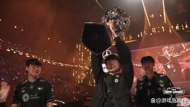 T1让二追三击败DK