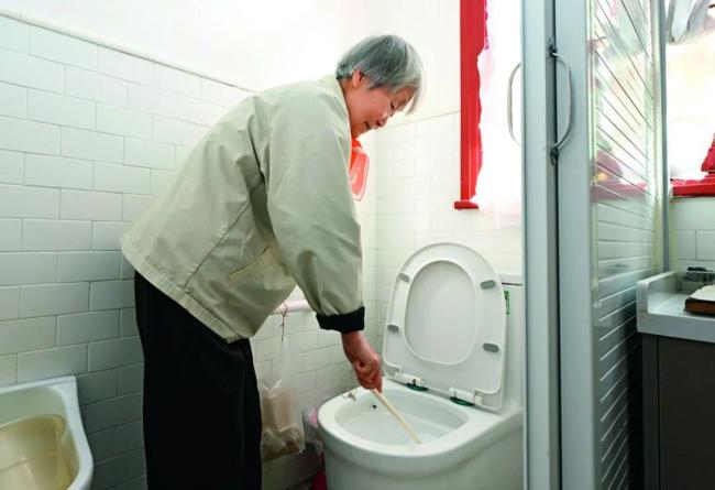 上海全面告別“拎馬桶” 30年民生攻堅(jiān)戰(zhàn)收官