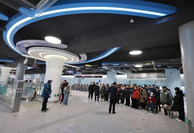 北京18號(hào)線月底開(kāi)通！30分鐘穿回天，座椅能加熱 新技術(shù)提升乘車體驗(yàn)