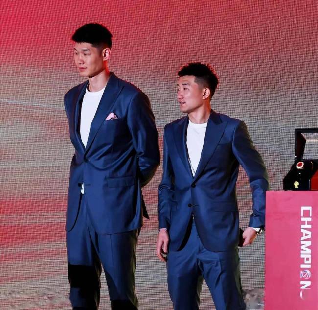 CBA新一季揭幕,荣耀戒指见证挑战与荣耀的并存时刻