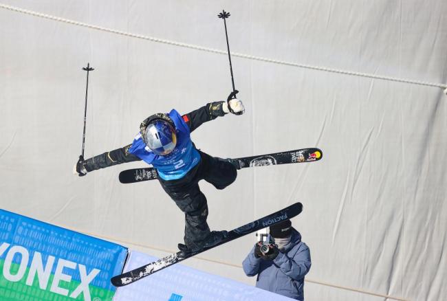 U型场地世界杯云顶站 自由式滑雪决赛 谷爱凌第一轮85.25分暂列第二