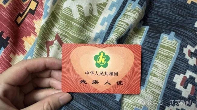 長沙盲人老太事件拍攝者發(fā)文道歉 澄清誤會并向老奶奶致歉