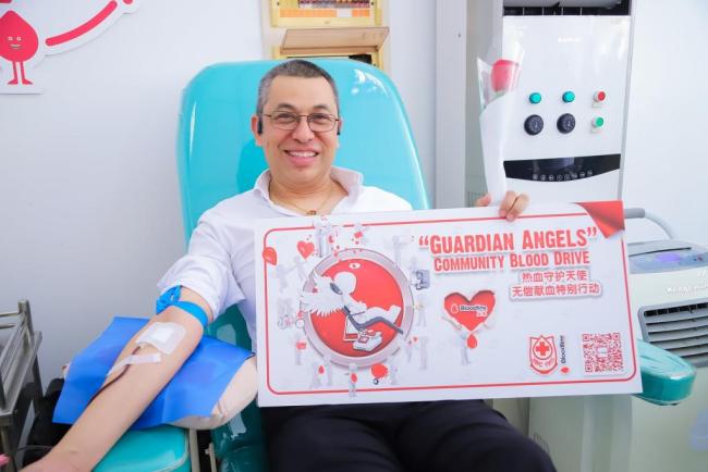 上海举办外国友人献血活动