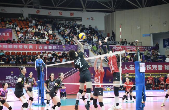 蔡斌改造上海女排初显成效,磨合进行中