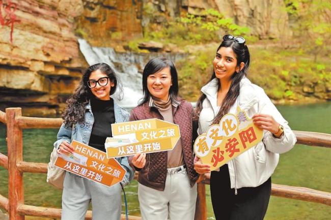 240小时过境免签政策一周年 入境游火热出圈