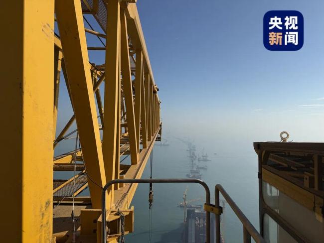 這個178米高的“海上云端”工位，超震撼！