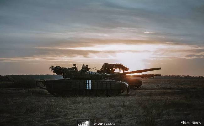 乌称袭击俄两套S-400导弹系统：一套被炸毁浓烟滚滚 损失或达数亿美元 边境要塞再受袭