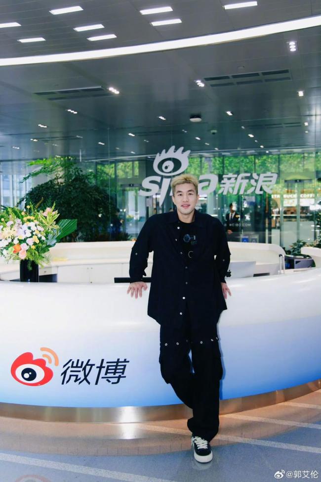 内娱靠周杰伦吃上饭了