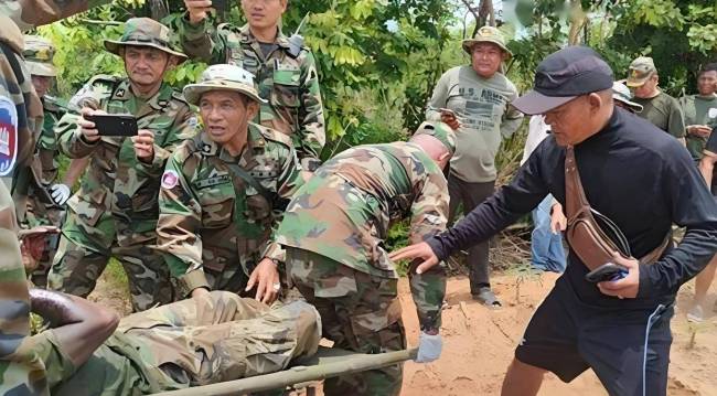 泰军为何对柬埔寨下狠手 深层矛盾激化打破