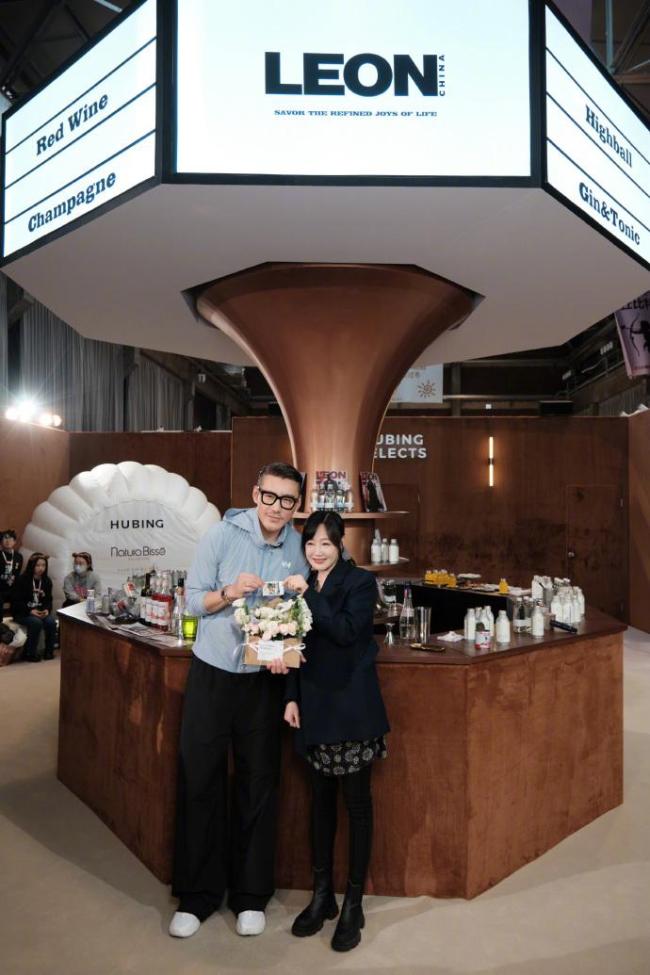 胡兵薛佳凝粉红女郎后再同框