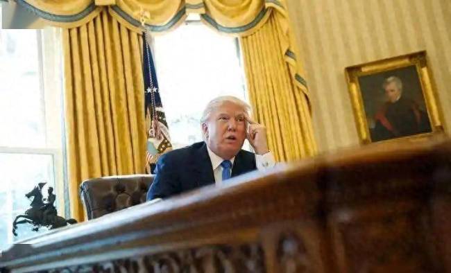 中国所属油轮被美军扣押,特朗普这是在玩火!