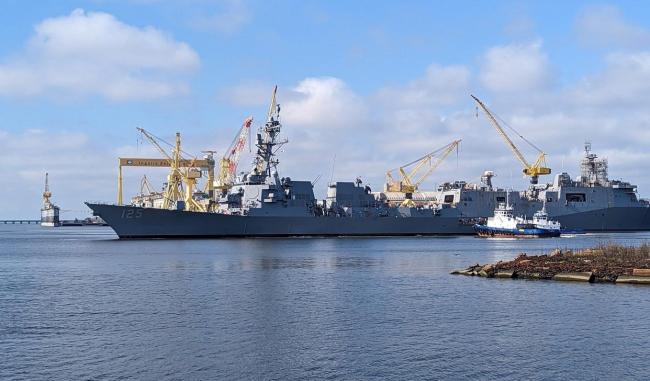 美媒发布海战推演 055大驱有多能打 反舰能力碾压伯克