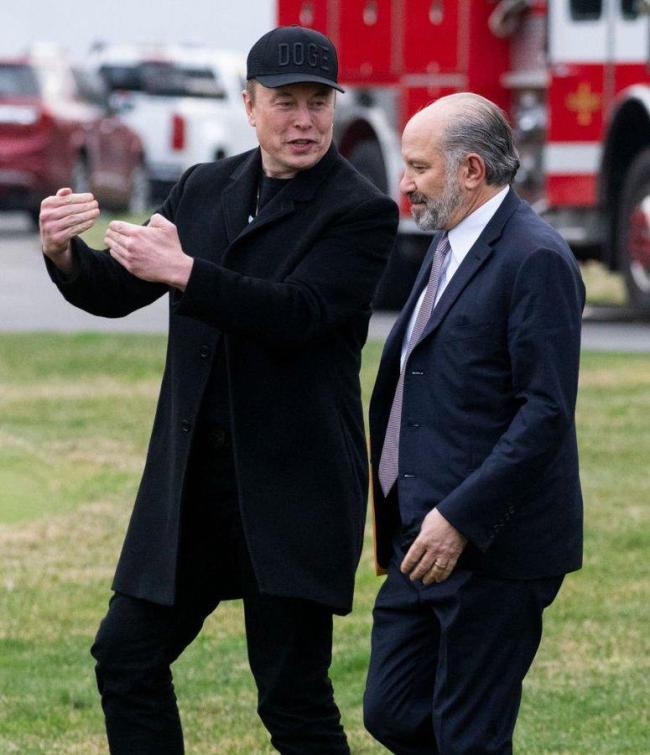 2025年全球富豪大盘点:马斯克身家超7500亿美元,亚洲首富还是印度人 科技巨头财富激增