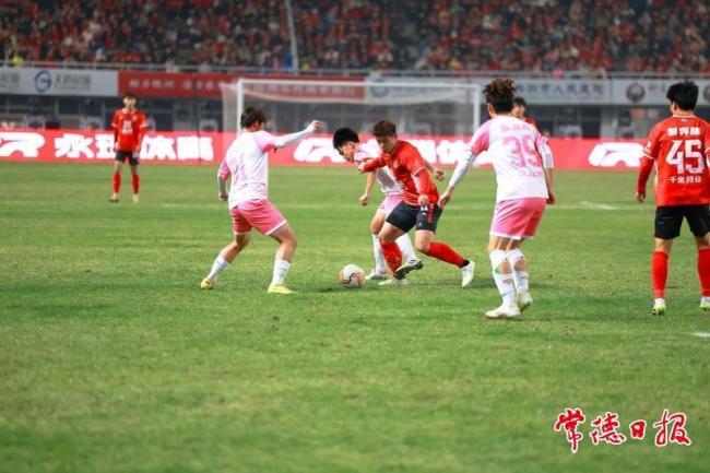 湘超常德队出发长沙剑指冠军,一场属于普通人的足球励志课