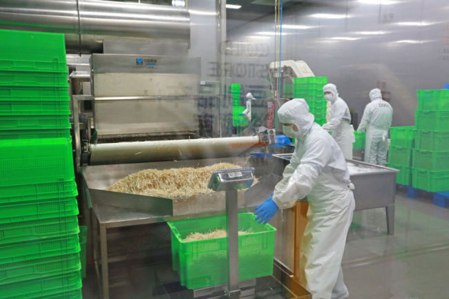 要效率，还是要锅气？连锁中餐生死抉择 回归烟火气