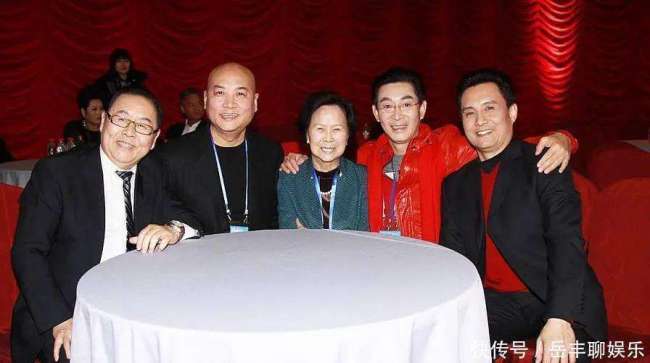 六小龄童回应舆论争议 澄清误解与标签