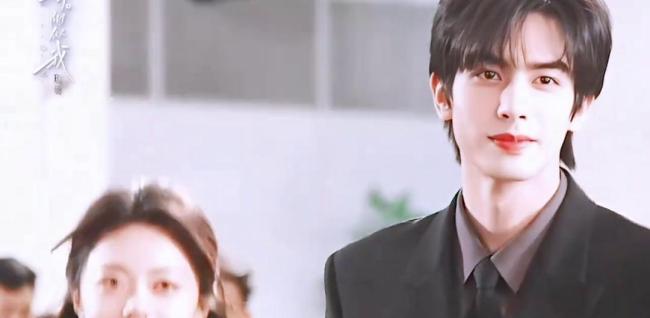 骄阳似我 光浑浊 错过的树与整片丛林