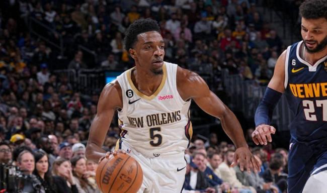 湖人三巨头圣诞合体 詹杜创造历史对决