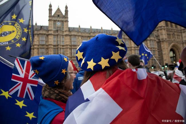 一年制硕士成中产家庭标配 留学泡沫与现实挑战