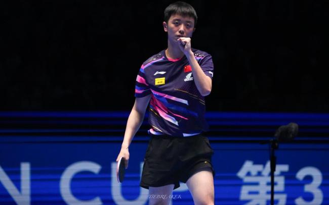 薛飞3比1陈垣宇 向鹏反手更胜一筹