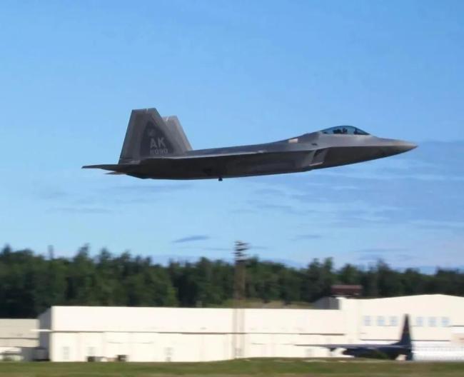 F-22“猛禽”战机为何没落 生不逢时的空中霸主